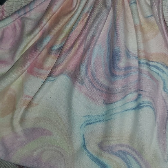 Nwot cut out romper - Picture 2 of 3